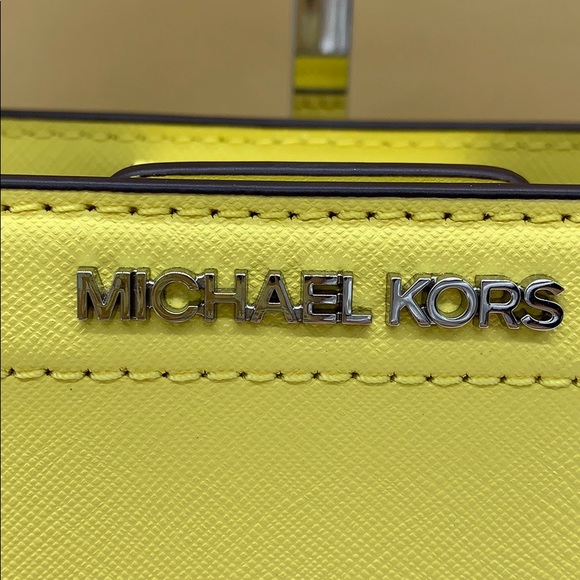 MICHAEL KORS RAYNE SM CROSSBODY SUNSHINE - Picture 6 of 16